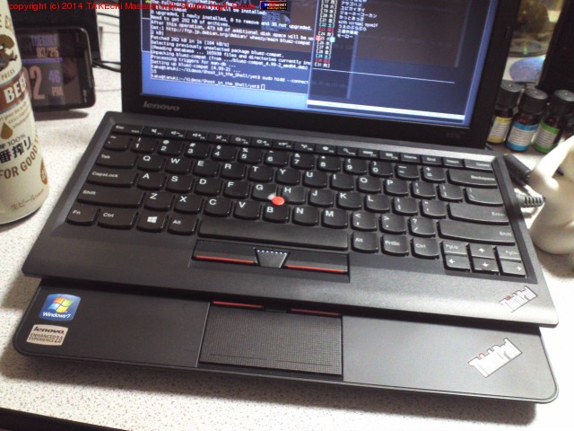 ��ư�㤤�� ThinkPad �����ܡ��ɡ�hidd �ˤ� Debian �˷Ҥ���줿��ThinkPad on ThinkPad �����褷�Ƥߤ�?