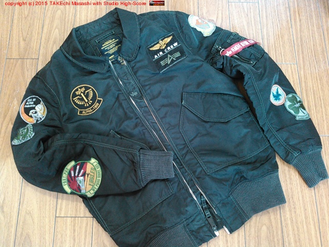 �����Ф��ƥ�åڥ���餱�Υե饤�ȥ��㥱�åȤ�����������˺���ñ�־�ꡣ��äѥХ�����ɬ��? ToDo: �դˤʤä���ƹͤ���