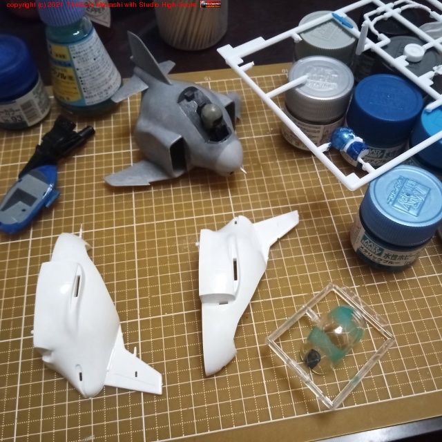 �ե���ȥ���Ӥ���ɮ�ɤ�Ť��ɤ�ι�֤˥֥롼����ѥ륹����Ϥ�롣 #���ޤ��Ҥ�����