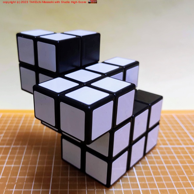 2x2x2 �μ�������Ƥ��뤤����ߥ顼���塼�֤ʤ������ 3x3x3�˵��֤��Ƥ���Τ���!!